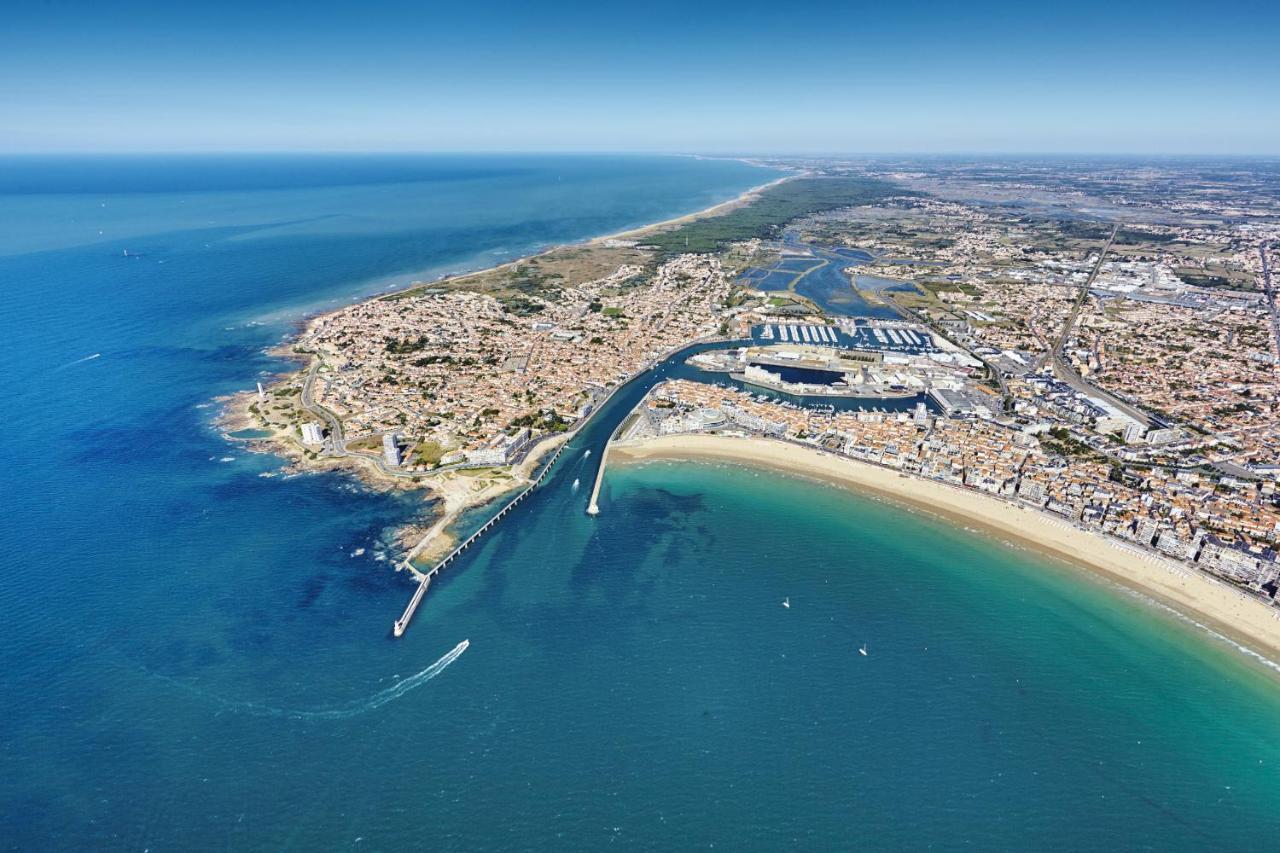 Grand Bleu-Studio Vue Sur Mer - Piscine 莱萨布勒-多洛讷 外观 照片