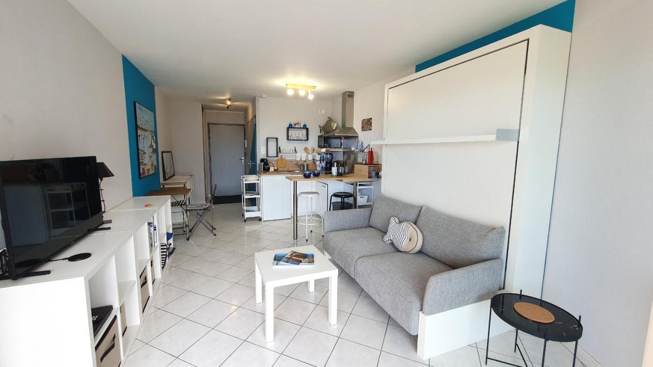 Grand Bleu-Studio Vue Sur Mer - Piscine 莱萨布勒-多洛讷 外观 照片