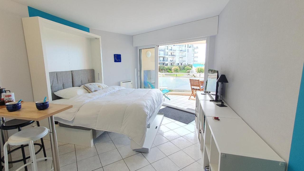 Grand Bleu-Studio Vue Sur Mer - Piscine 莱萨布勒-多洛讷 外观 照片
